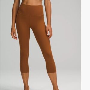 lululemon Align High-Rise Crop 21"
Color: Copper Brown Size: 8